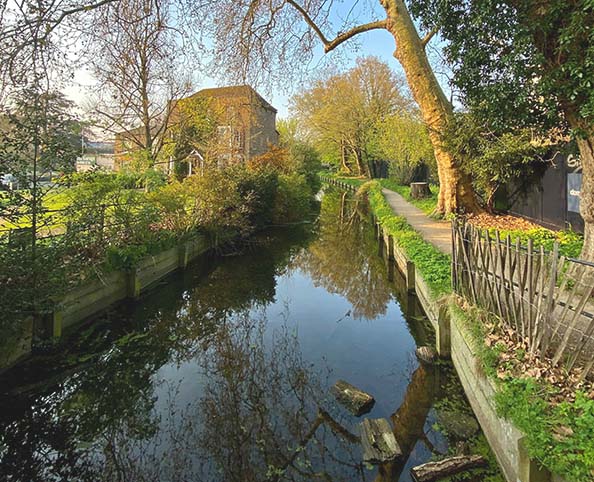 Ealing